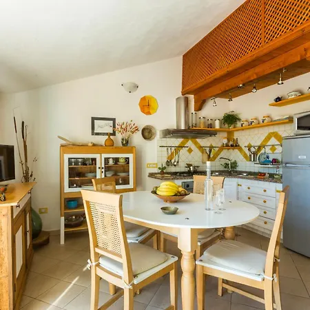 Thatsinis Casa Fronte Mare Casa de Férias Putzu Idu